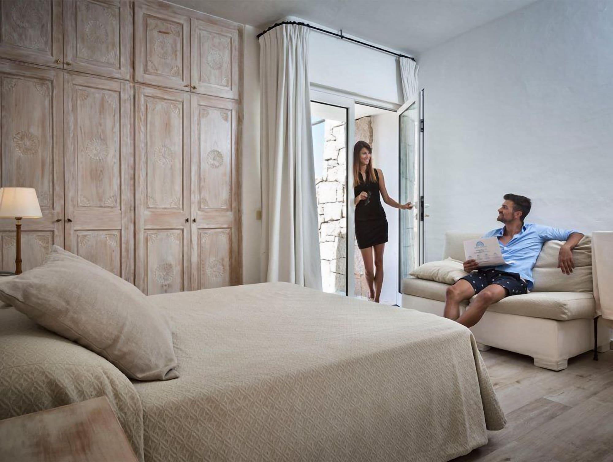 Hotel Grand Relais Dei Nuraghi (Adults Only) Baja Sardinia Esterno foto